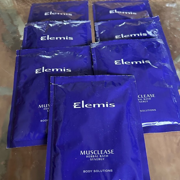 7 ELEMIS Musclease Herbal Bath Synergy - Deep Blue